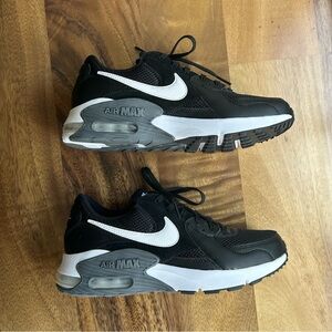 Nike Air Max - NWOT